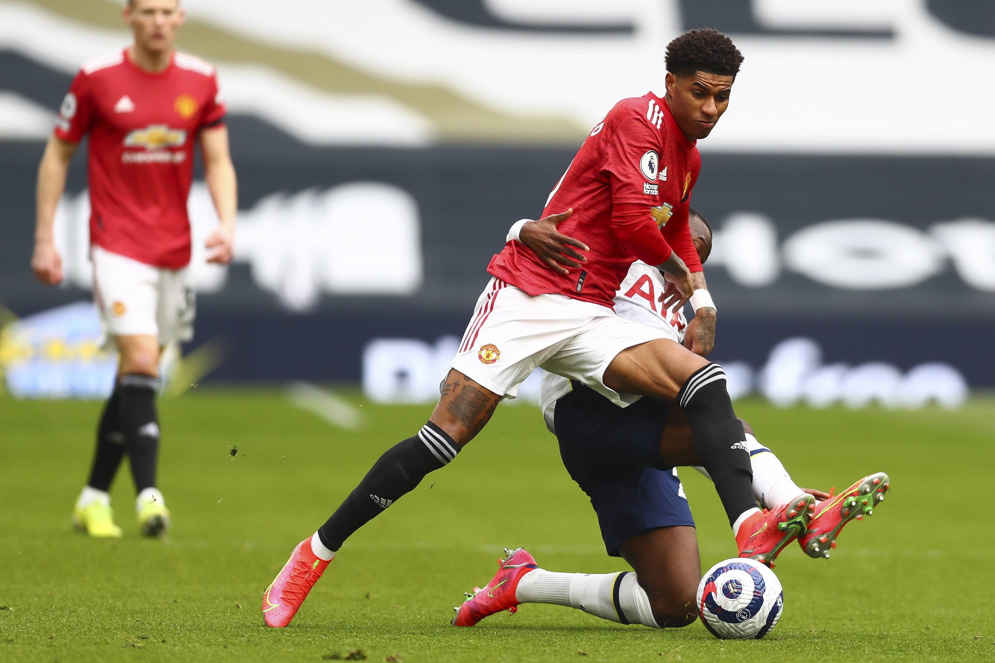 4不敌萨索 4不敌萨索